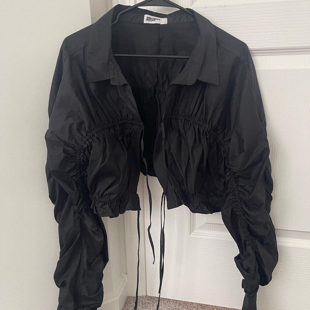 Mistress Rocks Ruched Sleeve Tie Crop Top